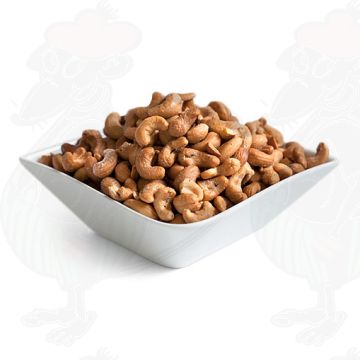 Cashew nuts, fresh roasted