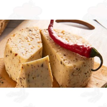 Coombe Castle Fiery Spice – Krydret Cheddar med Chili og Paprika