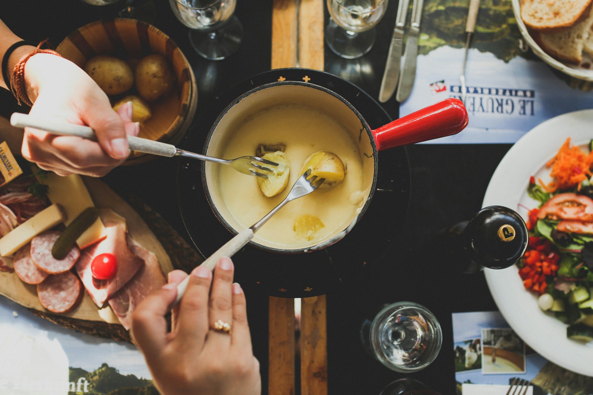 Ostefondue: en lækker og hyggelig ret at dele